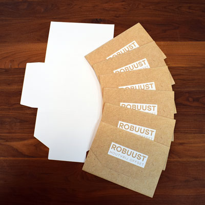 Meerdere verzendmappen van ROBUUST gedrukt op houtvrij offset door EasyPrint